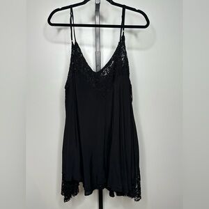 Paper Hearts Black Women's Lace Detail V Neck Dress - Size 8